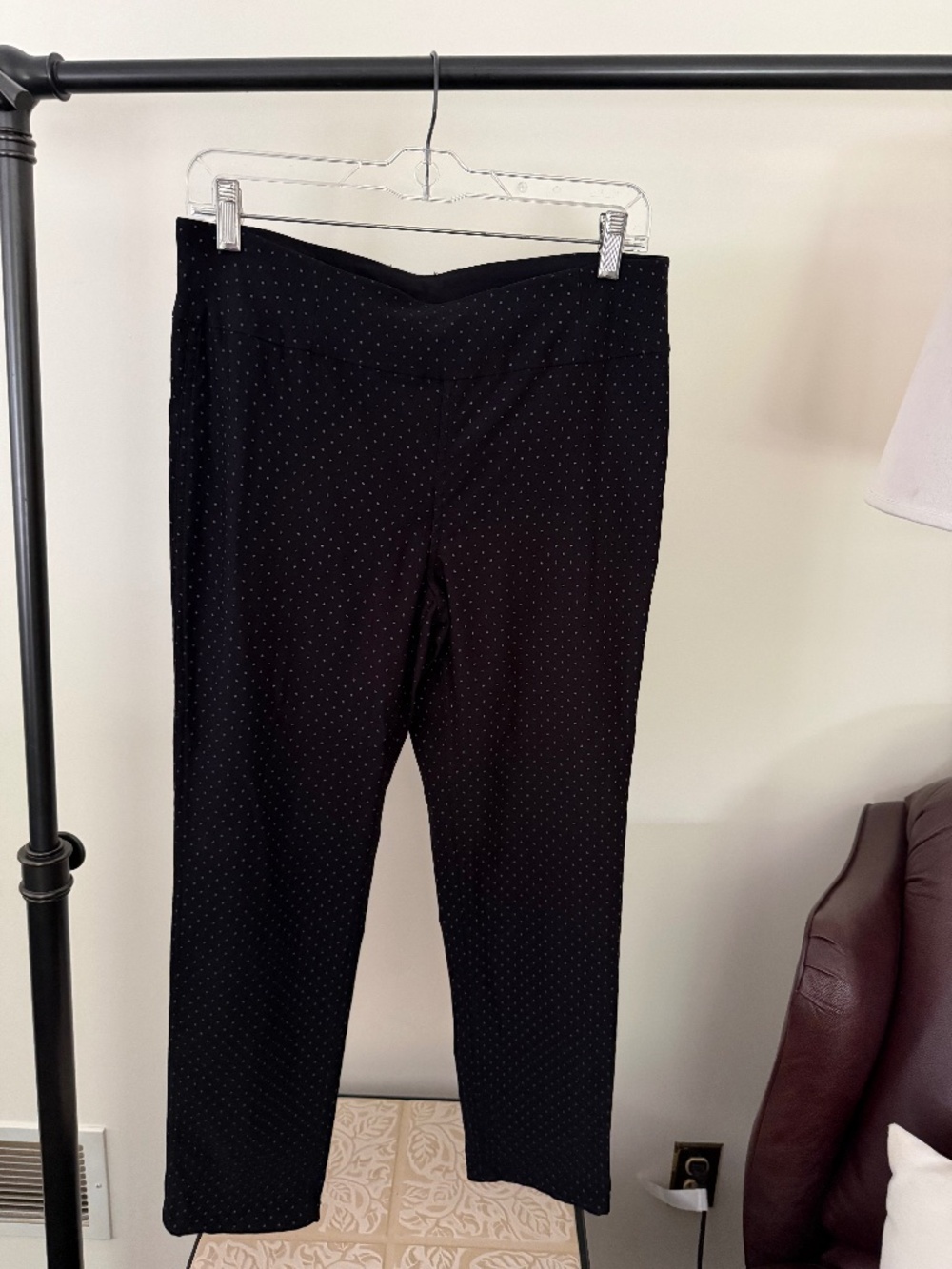 Intro Love the Fit black polka dot pull-on stretch ankle pants
